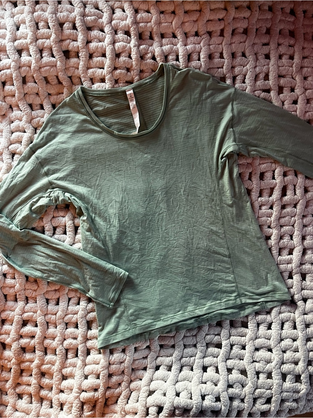 Lululemon Long Sleeve Women's Top in Sage Green